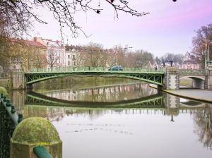 Provoz na Pražském mostu omezí opravy.