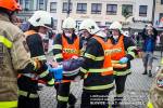 Dobrovolní hasiči z Hradce Králové při soutěži v roce 2012 | Foto: MmHK
