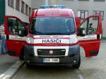 Dva nové Fiaty věnovalo město dobrovolným hasičům