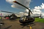 Helikoptéry obsadily hradecké letiště už ve čtvrtek