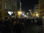 ulicí V Kopečku proudily na velké náměstí davy lidí