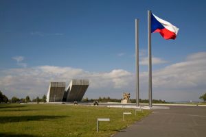 Památník II. světové války v Hrabyni