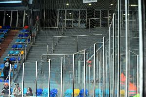 Mantinely na zimním stadionu v Hradci Králové budou elastické.